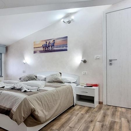 Guest Holiday Mandra 12 E 13 Реджо-нель-Емілія Екстер'єр фото